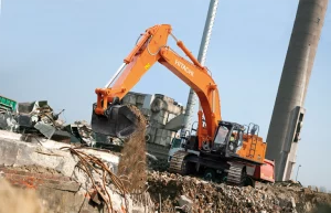 Hitachi ZX690LC-7