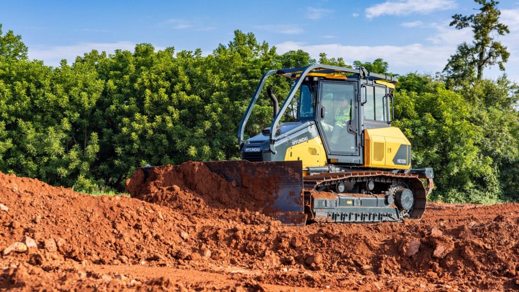 Hyundai HD130 Dozer