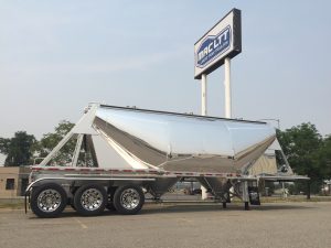 Mac LTT Pneumatic Tank Trailers