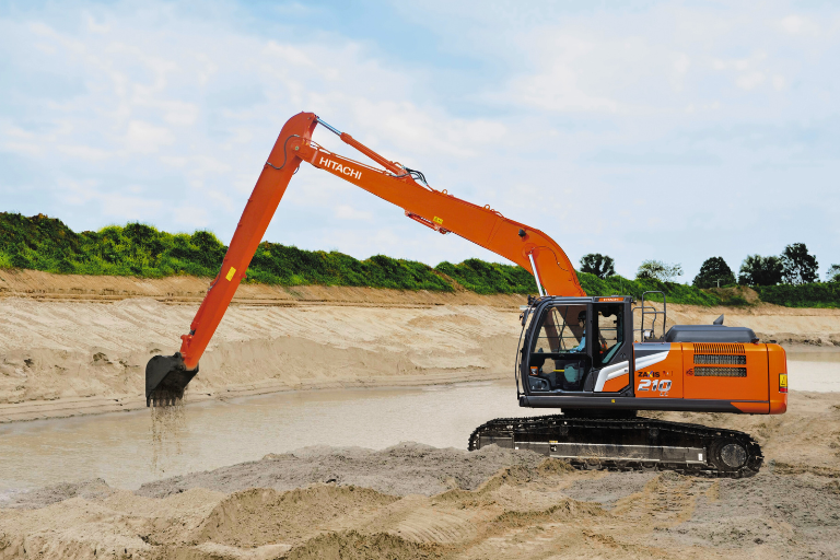 Hitachi Super Long Front Excavators