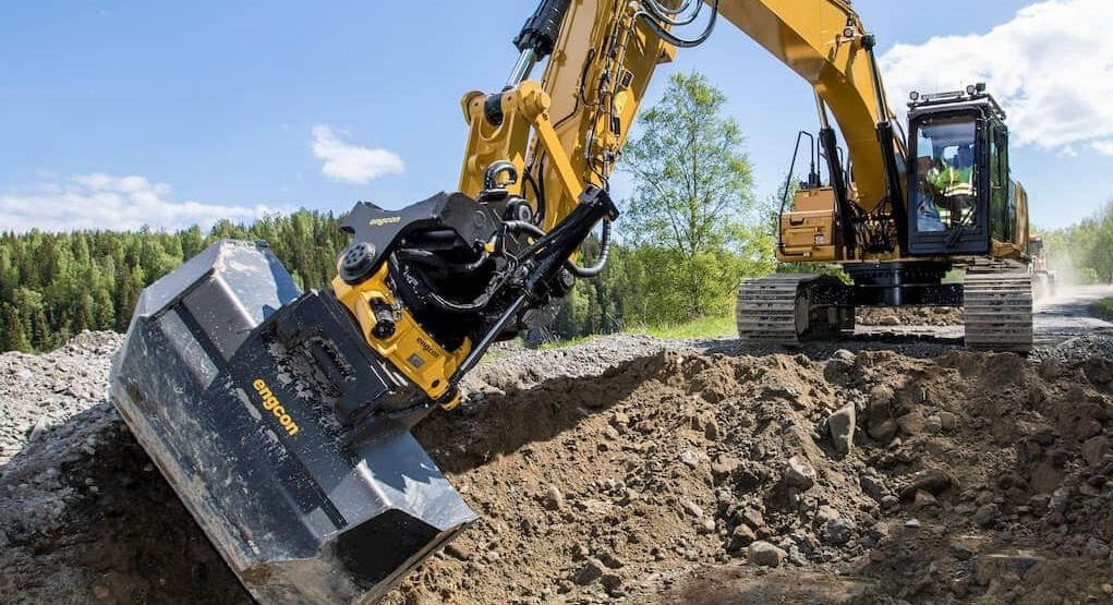 Engcon tilt rotators